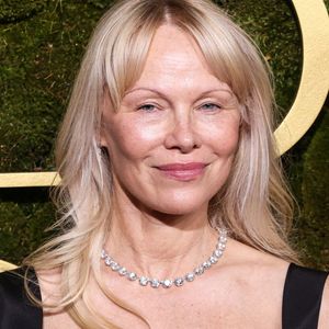 Pamela Anderson au photocall de la 82ème cérémonie des Golden Globes à l'hotel The Beverly Hilton de Los Angeles, Californie, Etats-Unis, le 5 janvier 2025.