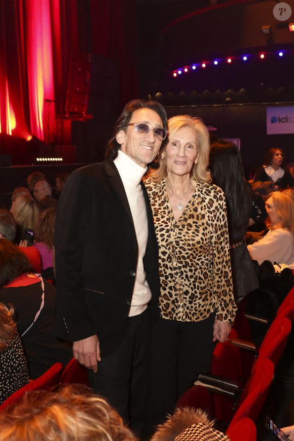 Exclusif - Michaël (frère de Dany) et sa maman - Célébrités au concert de Dany Brillant à l'Olympia à Paris le 15 février 2026. Après 3 ans d'absence en live Dany est à nouveau sur scène pour un show " BEST OF TOUR " de ses plus grands titres ! En passant du jazz de Saint-Germain, à la dolce vita de Rome sans oublier Cuba et sa salsa entêtante ! Un show explosif et unique a ne pas rater. Après son passage à la salle Pleyel à Paris (Complet), il était de nouveau en concert à Paris, le dimanche 15 février à l'Olympia (Complet). Actuellement en tournée en France. © Jack Tribeca/Bestimage