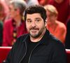 Invité face à Bernard Montiel, Patrick Fiori a dévoilé un projet inattendu : retenter sa chance à l’Eurovision, mais cette fois pour représenter l’Arménie, en hommage à son père. 

Exclusif - Patrick Fiori - Enregistrement de l'émission Vivement dimanche, diffusée sur France 3 
© Guillaume Gaffiot / Bestimage