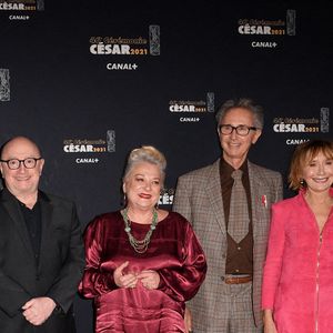 Christian Clavier, Michel Blanc, Josiane Balasko, Thierry Lhermitte, Marie-Anne Chazel, Gerard Jugnot et Bruno Moynot lors de la 46e cérémonie des César à l'Olympia à Paris © David Niviere / Pool / Bestimage