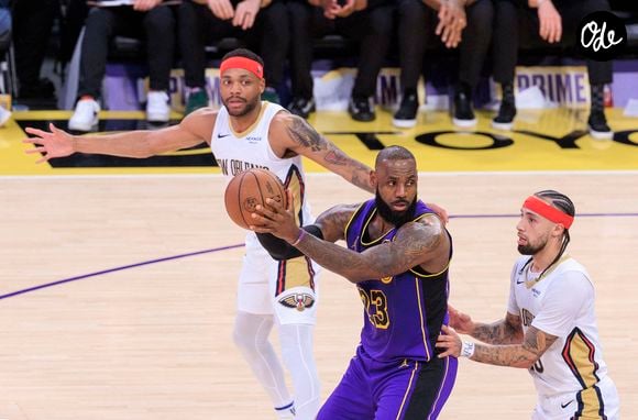 Les Golden State Warriors arrivaient en tête avec une valorisation de 11 milliards de dollars, devant les Lakers et les New York Knicks. 

4 avril 2025, Los Angeles, Californie, États-Unis : LeBron James, n°23 des Los Angeles Lakers, lors de leur match de saison régulière NBA face aux New Orleans Pelicans, vendredi 4 avril 2025, à la Crypto.com Arena de Los Angeles, en Californie. Les Lakers se sont imposés face aux Pelicans sur le score de 124 à 108. © Javier Rojas/PI via ZUMA Press Wire/Bestimage
