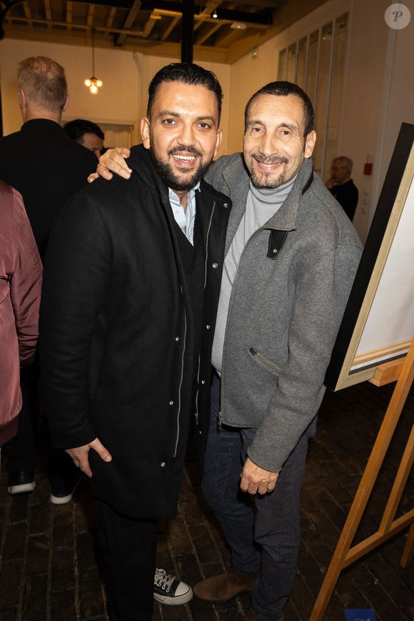 Exclusif - Jhon Rachid, Zinedine Soualem - Pascal Legitimus célèbre ses cinquante ans de carrière et présente une exposition photographique de son travail sur les coquillages au Studio Design Center à Paris le 24 mars 2025.

© Jeremy Melloul / Bestimage