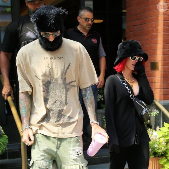 Megan Fox et Machine Gun Kelly quittent l'hôtel Fouquet, New York City, USA, le 7 septembre 2023.