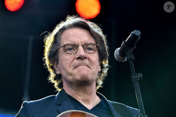 Francis Cabrel - A l'occasion du 34ème anniversaire de la radio, RFM organise le "RFM Music Show", un concert gratuit ce samedi 6 juin 2015, à Issy-les-Moulineaux. © LIONEL URMAN  / BESTIMAGE