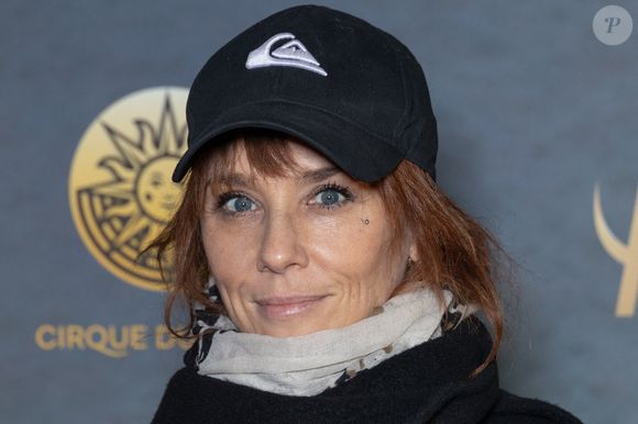 Avec 5 millions d'albums écoulés en 16 ans de carrière, Zaz affirme prendre des cours pour parfaire son espagnol et entend bien continuer à chanter à travers le globe.  

Isabelle Geffroy aka Zaz assiste à la première du spectacle 'Alegria A New Day' du Cirque Du Soleil à Paris le 25 novembre 2025 à Chatou en France. Photo par Nasser Berzane/Abaca