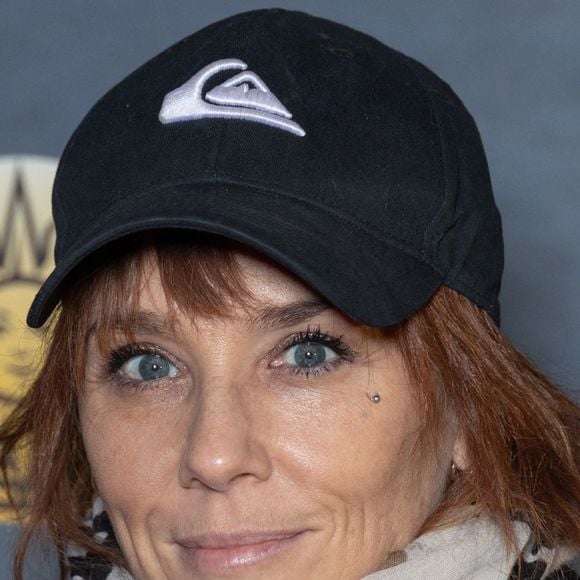 Avec 5 millions d'albums écoulés en 16 ans de carrière, Zaz affirme prendre des cours pour parfaire son espagnol et entend bien continuer à chanter à travers le globe.  

Isabelle Geffroy aka Zaz assiste à la première du spectacle 'Alegria A New Day' du Cirque Du Soleil à Paris le 25 novembre 2025 à Chatou en France. Photo par Nasser Berzane/Abaca