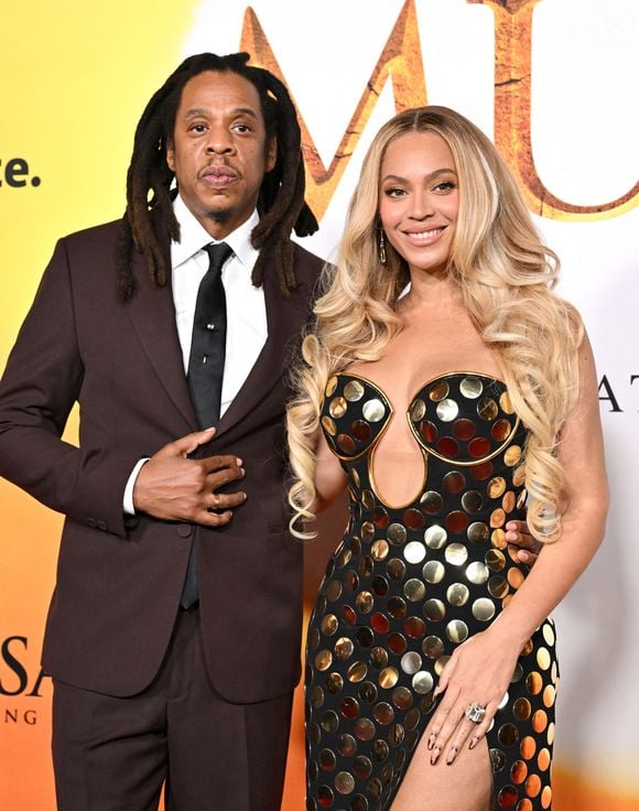 Le mari de la musicienne Beyoncé réfute catégoriquement les accusations portées contre lui


Jay-Z, Beyonce lors de la première de "Mufasa" le 9 décembre 2024 à Hollywood