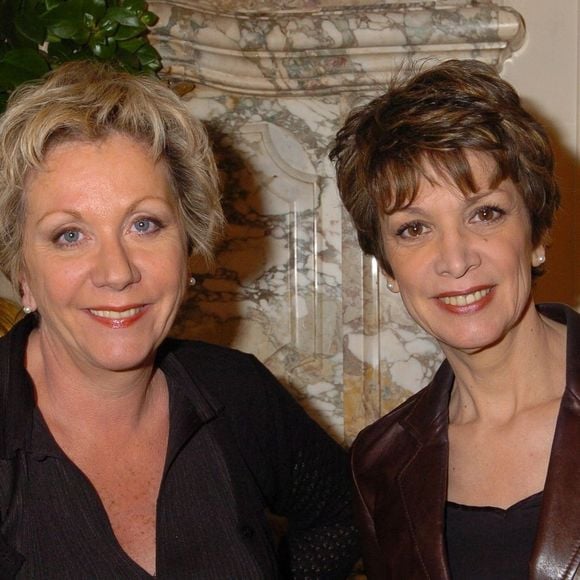 Elle a révélé que la fillette, prénommée Aléanore, est née il y a deux mois chez Amandine et Numa.

Archive - Francoise et Catherine Laborde
