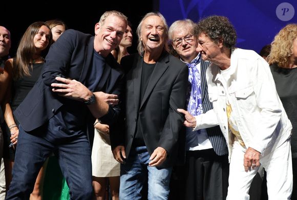 Claude Dubois, Robert Charlebois, Dominique Besnehard et Garou - Cérémonie de remise des prix lors de la 18ème édition du Festival du Film Francophone d'Angoulême (FFA) le 30 août 2025 à Angoulême.
© Guirec Coadic / Bestimage