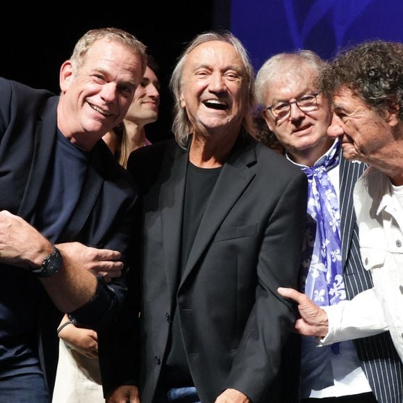Claude Dubois, Robert Charlebois, Dominique Besnehard et Garou - Cérémonie de remise des prix lors de la 18ème édition du Festival du Film Francophone d'Angoulême (FFA) le 30 août 2025 à Angoulême.
© Guirec Coadic / Bestimage