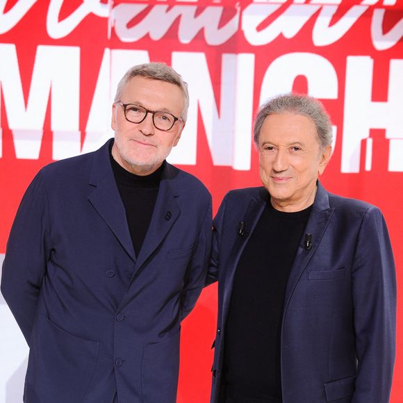 Exclusif - Laurent Ruquier et Michel Drucker - Enregistrement de l'émission "Vivement Dimanche" au Studio Gabriel à Paris, France, le 1er octobre 2024, présentée par M.Drucker et diffusée le 3 novembre sur France 3. © Guillaume Gaffiot/Bestimage