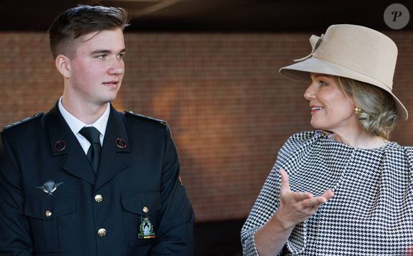 Le Prince Gabriel, la Reine Mathilde de Belgique et une photo lors d'une visite royale à l'Académie militaire de Saint-Cyr (AMSCC), dans le camp militaire de Coëtquidan, à Guer, région Bretagne, France, lundi 09 décembre 2024. L'AMSCC est la plus grande école militaire pour les candidats officiers en France. L'école collabore avec l'École royale militaire pour l'échange d'étudiants dans le cadre du programme européen Erasmus+.  Photo ABACAPRESS.COM