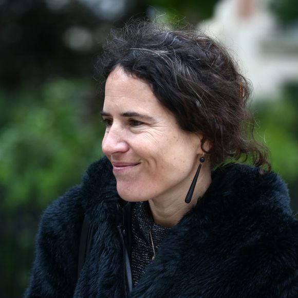 Mazarine Pingeot assistant aux obsèques d'André Rousselet qui se sont tenues à l'église Sainte Clotilde à Paris, France, le 2 juin 2016.