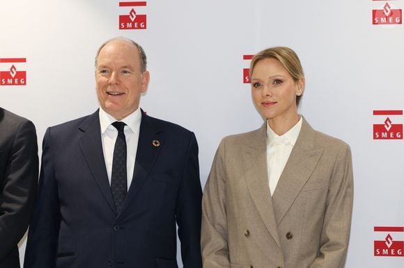 La princesse Charlène de Monaco, Le prince Albert II de Monaco lors de l’inauguration du nouveau siège de la société Smeg dans le quartier de Fontvieille à Monaco le 15 octobre 2025.

© Claudia Albuquerque / Bestimage