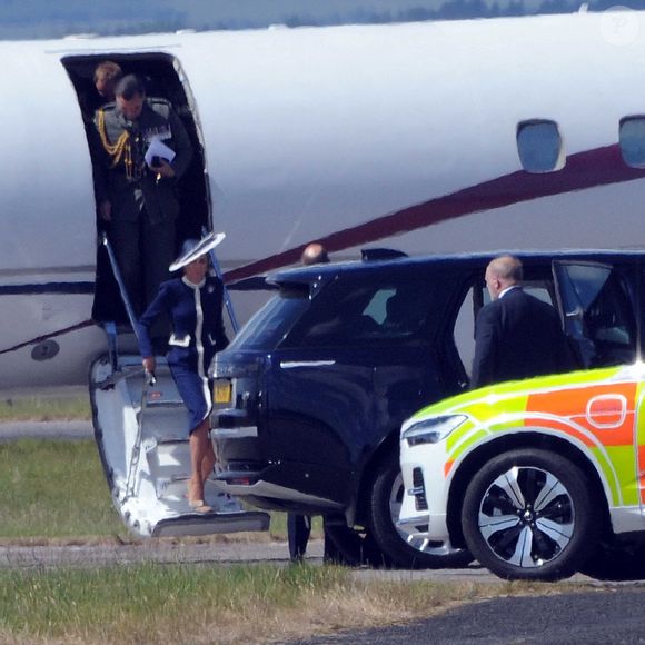 Le prince William et son épouse Kate Middleton à l'aéroport de Glasgow en Écosse, le 22 mai 2025.  Backgrid UK/ Bestimage