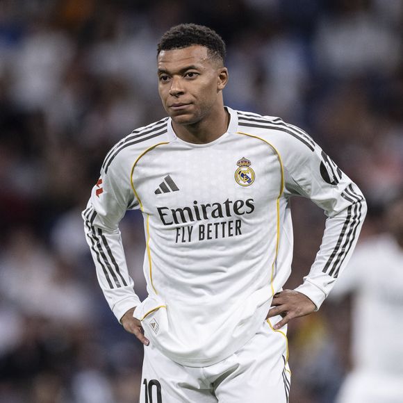 15 mai 2026, Madrid, Espagne, ESP : MADRID, ESPAGNE, 15 MAI : Kylian Mbappé, du Real Madrid, lors d'un match de la Liga 2025/26 opposant le Real Madrid au Real Oviedo au stade Bernabéu de Madrid, en Espagne. (Crédit photo : © Ricardo Nogueira/Sport Press Photo via ZUMA Press / Bestimage)
