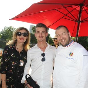 Valerie Trierweiler, son fils Léonard et Guillaume Gomez (chef des cuisines du palais de l'Elysée) - 6ème édition du Trophée de la Pétanque Gastronomique au Paris Yacht Marina à Paris, France, le 28 juin 2018. © Philippe Baldini/Bestimage