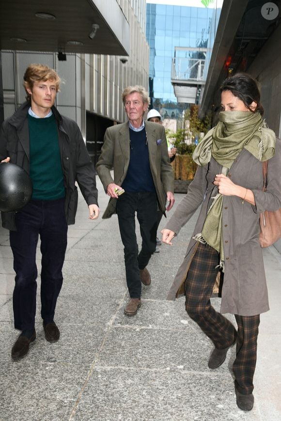 Le prince Ernst-August (Ernest-Auguste) de Hanovre et sa compagne Claudia Stilianopoulos à la sortie d'un restaurant à Madrid. Le 23 mars 2022