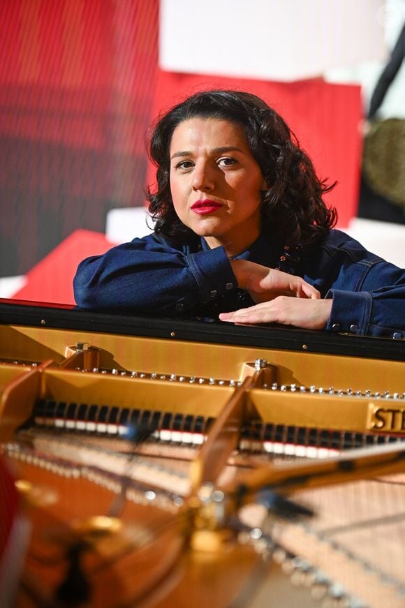 L'artiste a d'ailleurs participé au concert pour la réouverture de Notre-Dame de Paris, un moment très important pour elle comme elle le confiait aux journalistes du Parisien 

Exclusif - Khatia Buniatishvili - Enregistrement de l'émission "Vivement Dimanche", présentée par M.Drucker et diffusée le 27 octobre sur France 3
© Guillaume Gaffiot / Bestimage