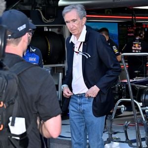 Bernard Arnault dans les paddocks du Formula 1 Louis Vuitton Grand Prix de Monaco 2026, à Monte Carlo, Monaco, le 6 juin 2026. © Bruno Bebert/Bestimage