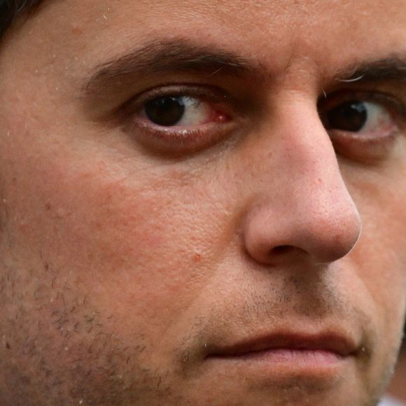 Gabriel Attal lors de la cérémonie de commémoration du Génocide arménien de 1915 à Paris le 24 avril 2025. © Christian Liewig / Bestimage