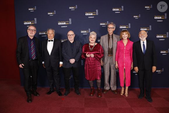 Christian Clavier, Michel Blanc, Josiane Balasko, Thierry Lhermitte, Marie-Anne Chazel, Gérard Jugnot et Bruno Moynot lors de la 46e cérémonie des César du cinéma à L'Olympia, le 12 mars 2021.

Photo : Thomas Samson / Pool / Abaca