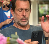 Agathe Lecaron a partagé une photo de lui via sa story Instagram, ajoutant un émoji la représentant avec plein de cœurs autour d’elle. 

Une photo de François Pellissier, le mari d'Agathe Lecaron, partagée par l'animatrice sur Instagram le 9 août 2025 © Instagram