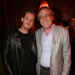 Philippe Lavil et son fils Thomas lors de la Soirée d'Inauguration Hotel Barriere Le Fouquet's Paris, à Paris, France, le 14 septembte 2017. Photo Jerome Domine/ABACAPRESS.COM