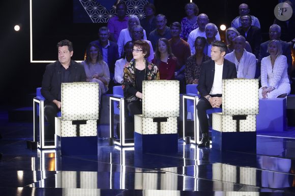 Exclusif - Laurent Gerra, Anny Duperey, Gautier Capuçon lors de l'enregistrement de l'émission "La Boîte à secrets", présentée par F.Bollaert et diffusée le 10 octobre 2025 sur France 3, dans les studios du Lendit à Saint-Denis, Seine Saint-Denis, France, le 22 septembre 2025. © Jack Tribeca/Bestimage