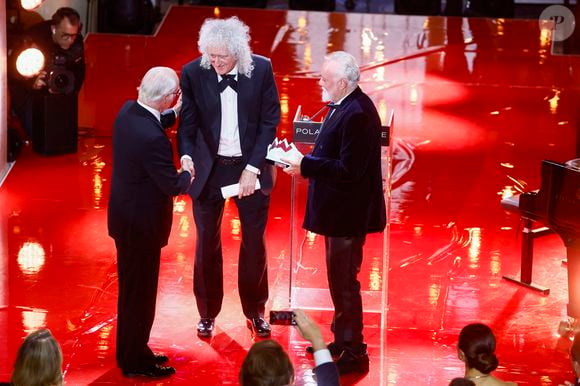 Le vin a obtenu 95/100 à l'International Wine Challenge.
Le roi Carl Gustaf décerne au groupe de rock britannique Queen le Prix de la musique polaire 2025, qui est reçu par le guitariste Brian May et le batteur Roger Taylor. Photo : Stefan Jerrevång TTNews / Bestimage