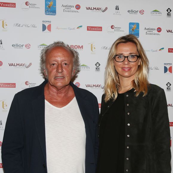 Didier Barbelivien et sa femme Laure - Gala de bienfaisance "Autistes sans frontières 92" à l'hôtel de ville de Levallois-Perret, le 26 mai 2016. © Denis Guignebourg/Bestimage