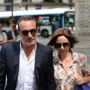 Nathalie Péchalat “dévastée” par le crash de Washington

Jean Dujardin et sa femme Nathalie Pechalat - Mariage de Claude Lelouch à la mairie du 18ème à Paris.