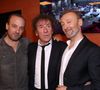 Alain Souchon partage aujourd’hui la scène avec ses deux fils, Pierre et Charles, alias Ours.

Exclusif - Alain Souchon entre ses fils Ours et Pierre en backstage du 16ème Gala de la Fondation  Recherche Alzheimer à l’Olympia. © Bertrand Rindoff Petroff / Bestimage