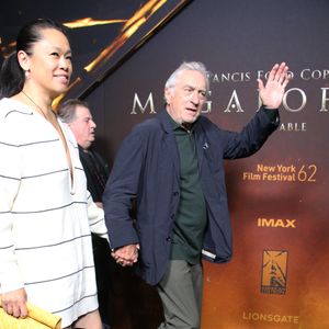 En effet, avec Tiffany Chen, l'acteur a accueilli la petite Gia, le 6 avril 2023. 

Tiffany Chen et Robert De Niro à la première de "Megalopolis" à l'AMC Lincoln Square le 23 septembre 2024 à New York.
©Photo Press Service / BESTIMAGE