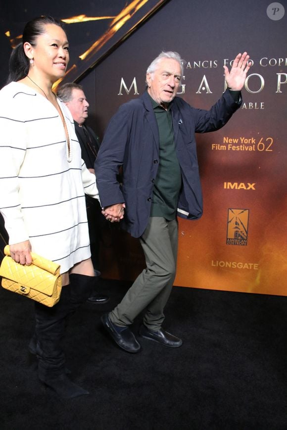 En effet, avec Tiffany Chen, l'acteur a accueilli la petite Gia, le 6 avril 2023. 

Tiffany Chen et Robert De Niro à la première de "Megalopolis" à l'AMC Lincoln Square le 23 septembre 2024 à New York.
©Photo Press Service / BESTIMAGE