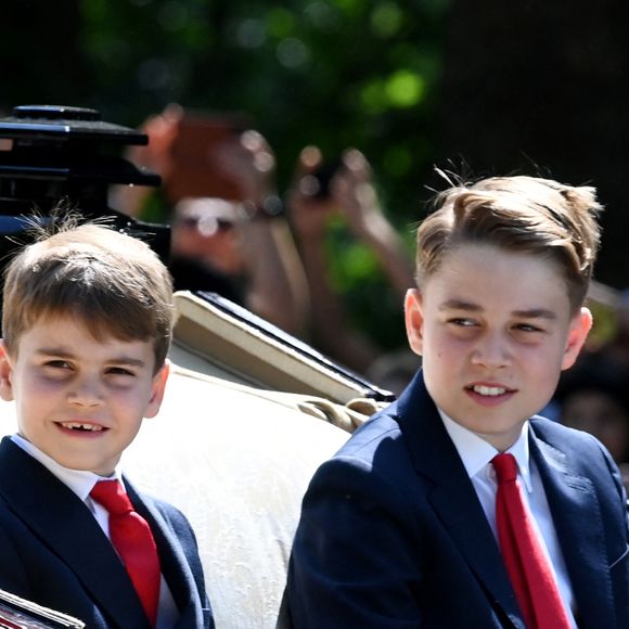 Le prince Louis de Galles, Le prince George de Galles, - Les membres de la famille royale britannique lors de la cérémonie Trooping the Colour à Londres, le 14 juin 2025. Affecté par le crash du Boeing 787 Dreamliner à Ahmedabad du 12 juin, le souverain et les officiels porteront un brassard noir en hommage aux plus de 270 victimes. Bon nombre d'elles étaient des ressortissants britanniques.
© Goff Inf / Bestimage