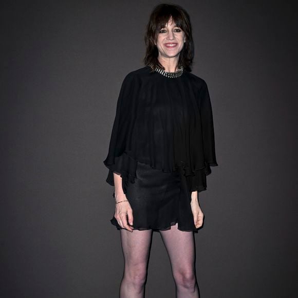 Charlotte Gainsbourg - Photocall du dîner "Women In Motion, Kering", Place de la Castre lors du 78ème Festival International du Film de Cannes le 18 mai 2025. © Olivier Borde/Bestimage