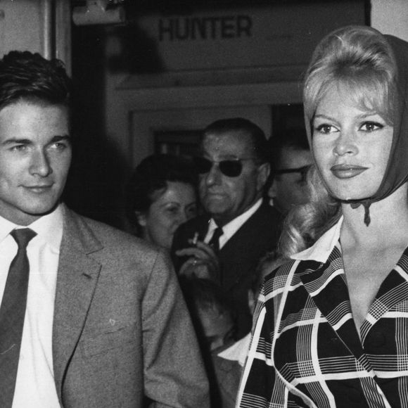 Un nouveau coup dur pour Brigitte Bardot qui perdait déjà il y a 2 jours son ami Christian Brincourt
Jacques Charrier et Brigitte Bardot en 1959 © Keystone Press Agency/ZUMA Press Wire