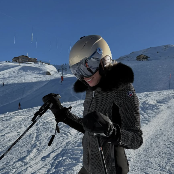 Sylvie Tellier au ski avec sa familles pour les fêtes de fin d'année. Instagram