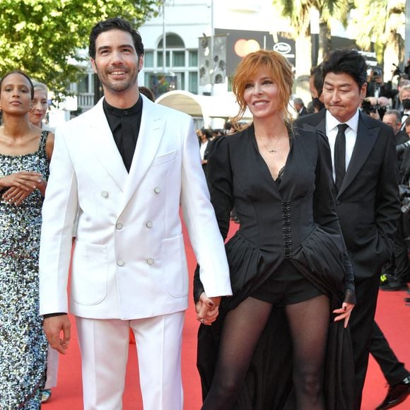 Tahar Rahim et Mylène Farmer lors de la première du film « OSS 117 : Alerte rouge en Afrique noire » et de la cérémonie de clôture du 74e Festival international du film de Cannes, à Cannes, en France, le 17 juillet 2021. 

Photo par Aurore Marechal/ABACAPRESS.COM