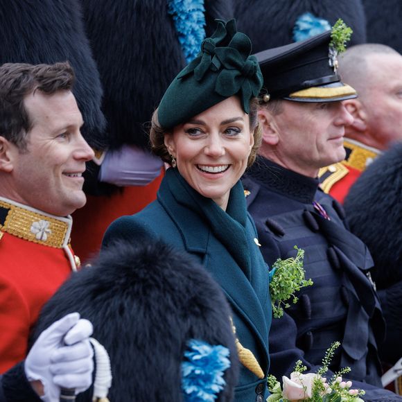 Catherine (Kate) Middleton, princesse de Galles, colonel des Irish Guards, visite le régiment lors du défilé de la Saint-Patrick à la caserne Wellington de Londres, Royaume Uni, le 17 mars 2025. © Jonathan Buckmaster/MirrorPix/Bestimage