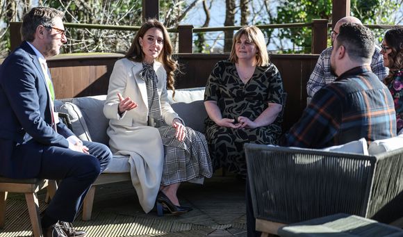 Catherine (Kate) Middleton, princesse de Galles visite Tŷ Hafan, un hospital pour enfants qui soutient les familles du Pays de Galles pour garantir que les enfants atteints de maladies réduisant l'espérance de vie vivent une vie épanouissante, à Sully, Cardiff, Royaume-Uni, le 30 janvier 2025.Julien Burton / Bestimage