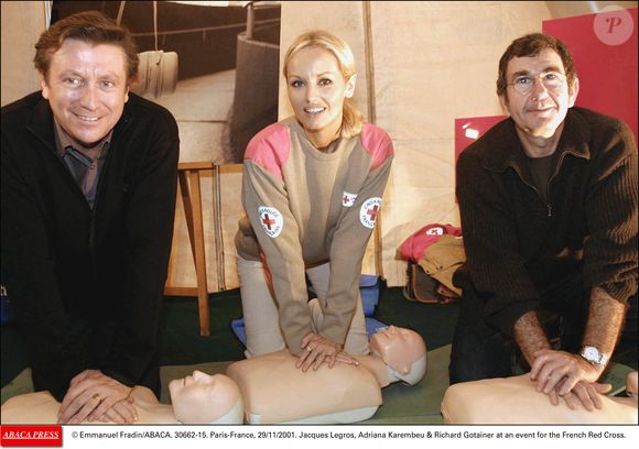 Jacques Legros, Adriana Karembeu & Richard Gotainer lors d'une manifestation pour la Croix-Rouge française en 2001 © Emmanuel Fradin/ABACA