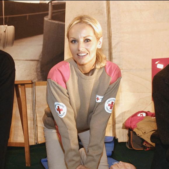 Jacques Legros, Adriana Karembeu & Richard Gotainer lors d'une manifestation pour la Croix-Rouge française en 2001 © Emmanuel Fradin/ABACA