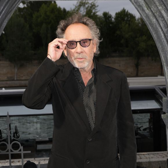 Tim Burton - Première de la partie 1 de la saison 2 de la série "Mercredi" à l'occasion de l' inauguration du Beach Club à Paris le 31 juillet 2025. © Coadic Guirec/Bestimage
