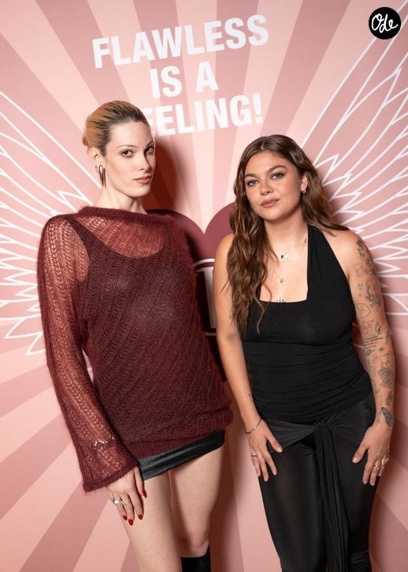 Invitée de la soirée, la chanteuse Louane a immédiatement capté tous les regards.

Gigi Goode, Louane Emera au photocall du dîner intimiste organisé par Charlotte Tilbury dans le cadre de l'événement AFF à Paris, le 15 septembre 2026. 

© Pierrick Rocher/BFA.com/Backgrid/Bestimage