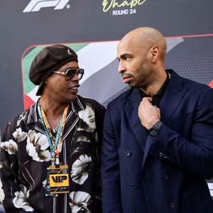 Portrait des footballeurs Ronaldinho et Thierry Henry lors du Grand Prix de Formule 1 d'Abu Dhabi 2025, 24e manche du Championnat du monde de Formule 1 FIA 2025, du 5 au 7 décembre 2025 sur le circuit Yas Marina, à Abu Dhabi, aux Émirats arabes unis -
