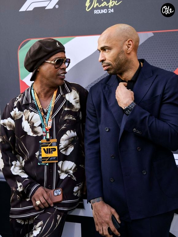 Portrait des footballeurs Ronaldinho et Thierry Henry lors du Grand Prix de Formule 1 d'Abu Dhabi 2025, 24e manche du Championnat du monde de Formule 1 FIA 2025, du 5 au 7 décembre 2025 sur le circuit Yas Marina, à Abu Dhabi, aux Émirats arabes unis -