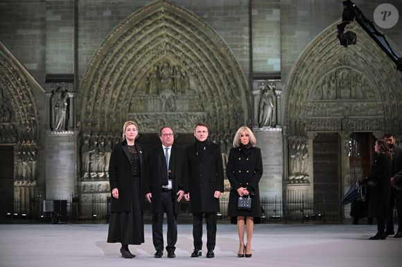 (L to R) Julie Gayet and Former French President, François Hollande, French President, Emmanuel Macron and his wife, Brigitte Macron attend the welcome ceremony at official reopening ceremony of Notre-Dame Cathedral in Paris, France on December 7, 2024, after more than five-years of reconstruction work following the April 2019 fire. © Eliot Blondet/Pool/Bestimage