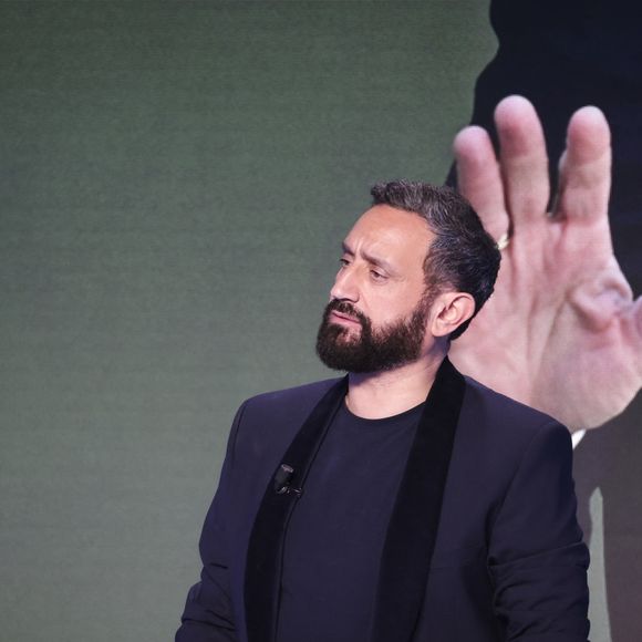 Exclusif - Cyril Hanouna, sur le plateau de l’émission « TPMP » présentée par C.Hanouna et diffusée en direct sur Youtube et sur toutes les box (SFR, FREE, Bouygues, MyCanal etc), Paris, France, le 20 mars 2025. © Jack Tribeca / Bestimage